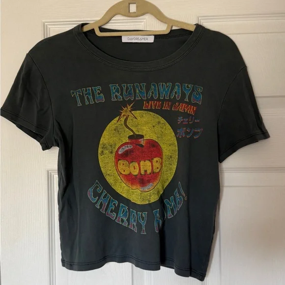 The Runaways Graphic Tee - Picture 1 of 3